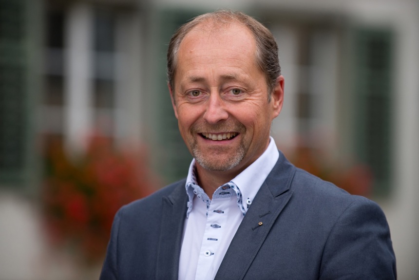 Walter Staub Flaach 4F4