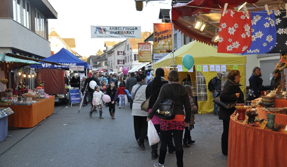 2808_3_andelfingen_jahrmarkt-2016_archiv1.jpg 2808_3_andelfingen_jahrmarkt-2016_archiv1.jpg