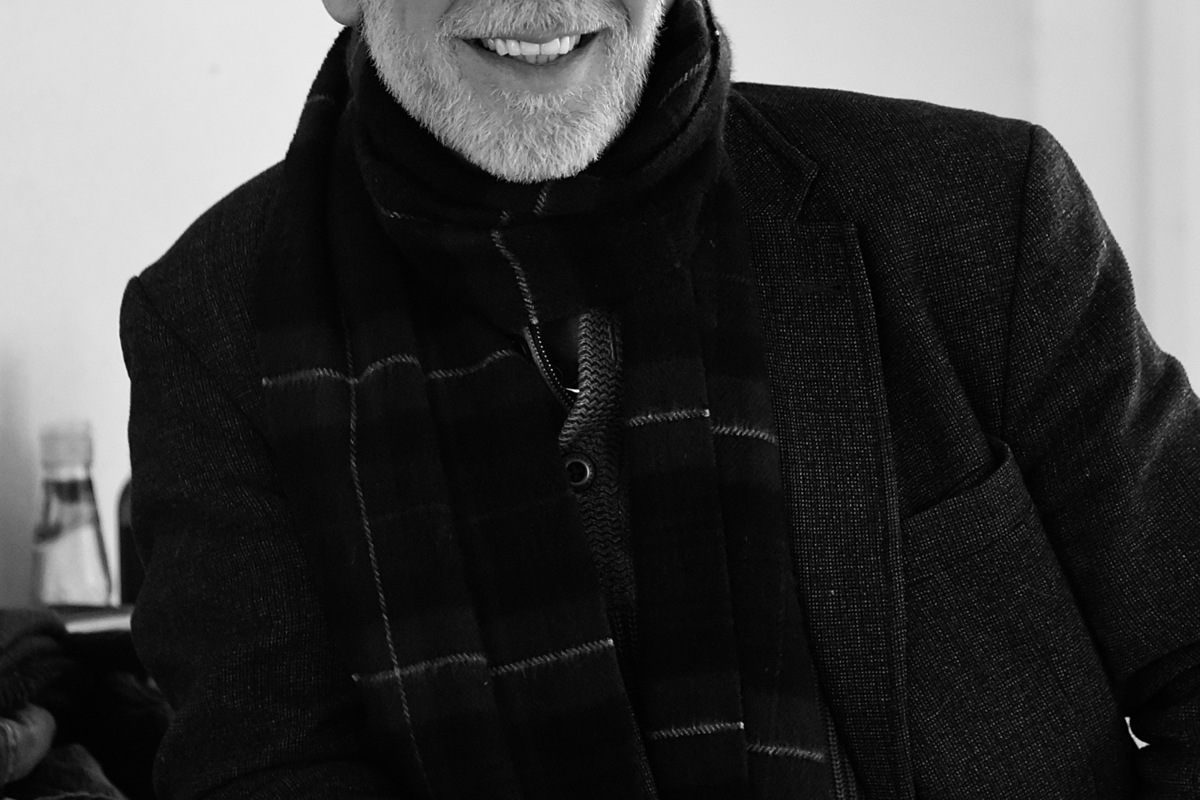 Schauspieler und Theaterleiter Simon Gisler arbeitet derzeit im Homeoffice – besonders intensiv an der Vorbereitung des Nordart-Festivals.