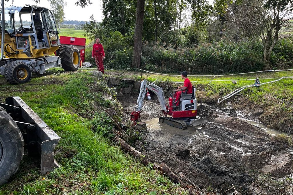 Beim Uhwieser Weiher wurden insgesamt rund 80 Kubik Schlamm und Erde ausgehoben.