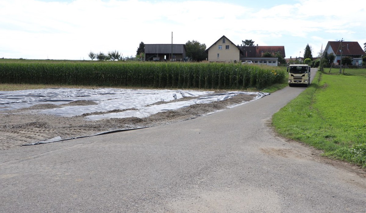 2-ankunft-lkw-udn-kies2.jpg 2-ankunft-lkw-udn-kies2.jpg
