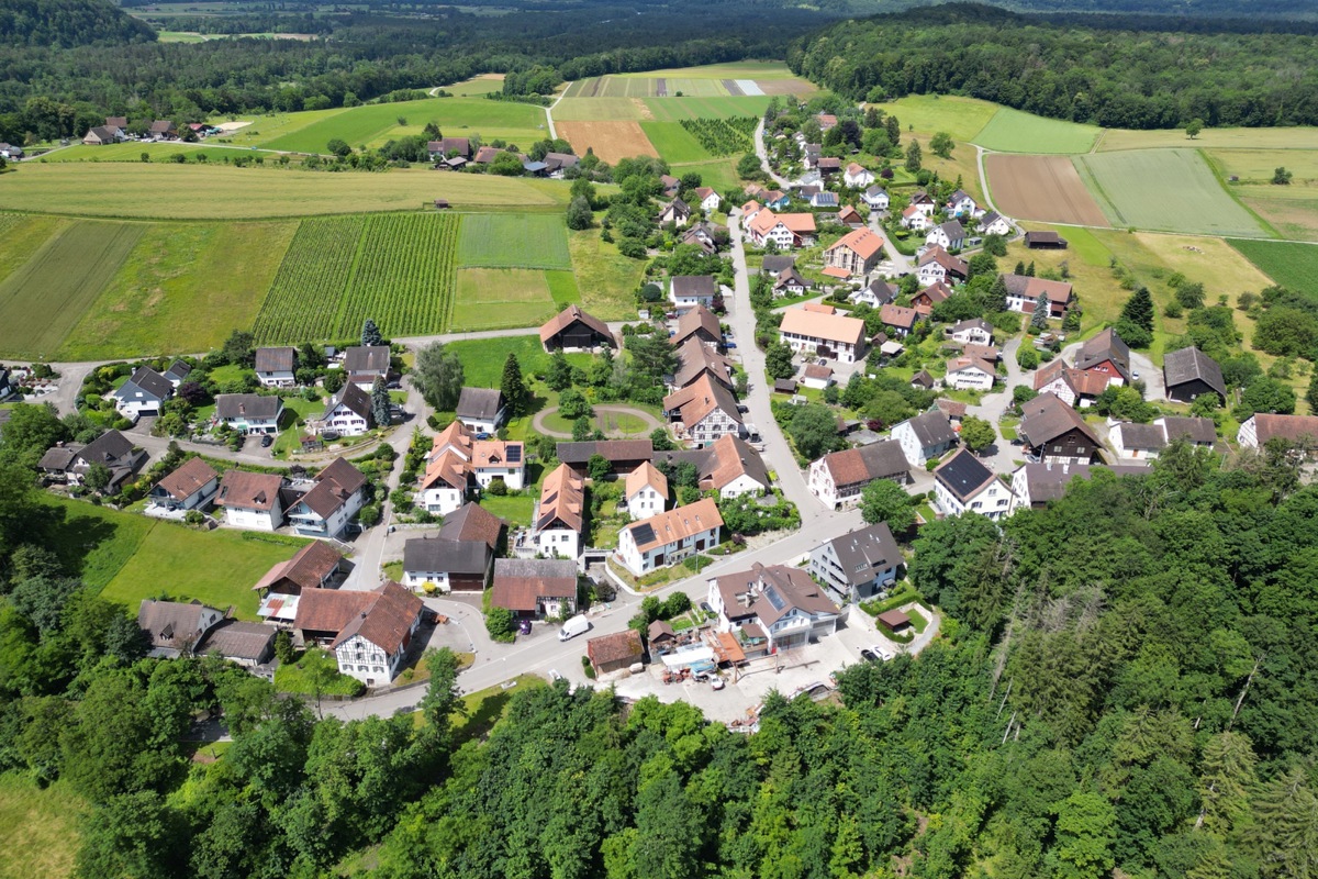 Die Gemeinde Alten von oben.