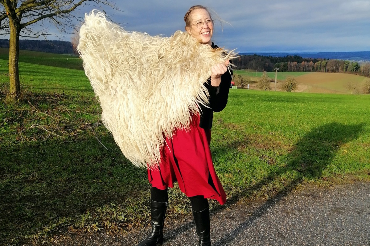 Carmen Neumayer liebt das Fellfilzen. Eine Technik