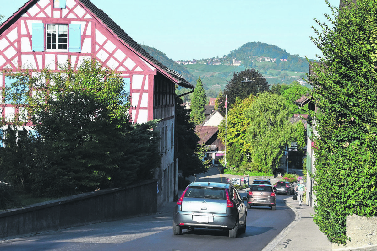 Die Ortsdurchfahrt ist «an der Steig» so eng