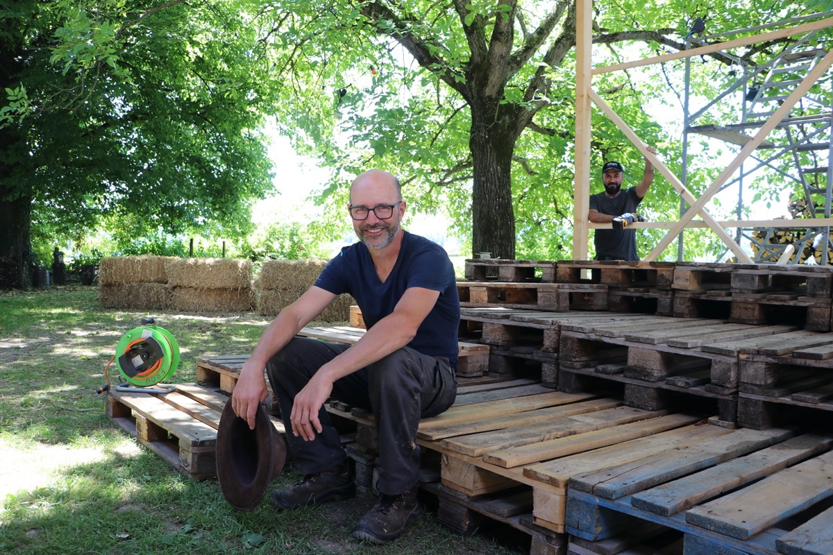 Die Zuschauertribüne Die Zuschauertribüne