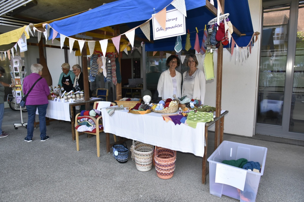 Sibylle Griesser (links) und Bettina Nägeli von der Aktivierung im ZPBW freuen sich, am Herbstmarkt ein breites Angebot an Selbstgemachtem präsentieren zu können.
