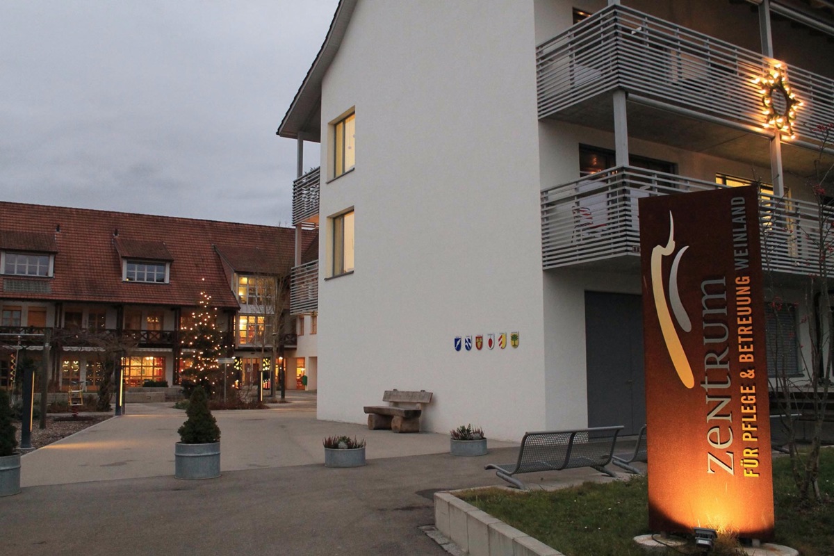 Die Altersheime in der Region (im Bild Marthalen) spüren eine gewisse «Virusmüdigkeit».