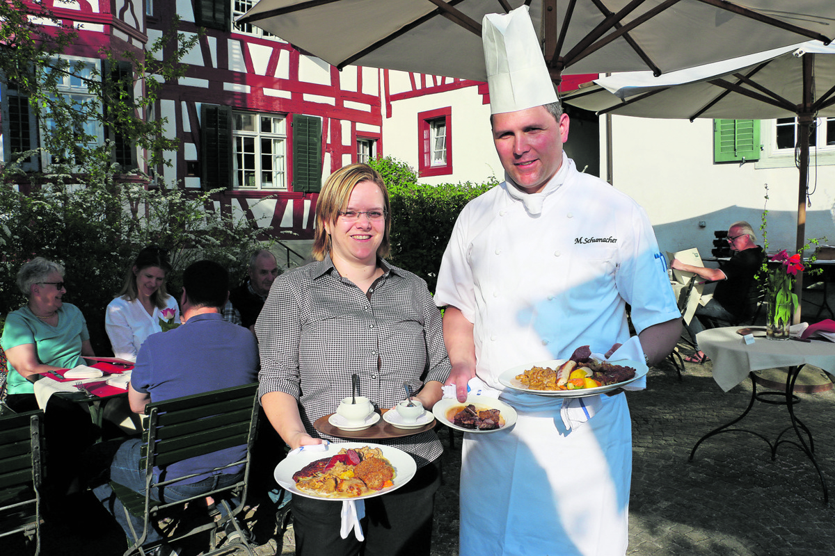 Petra und Mirco Schumacher beim Jubiläum ihres «Hirschen».