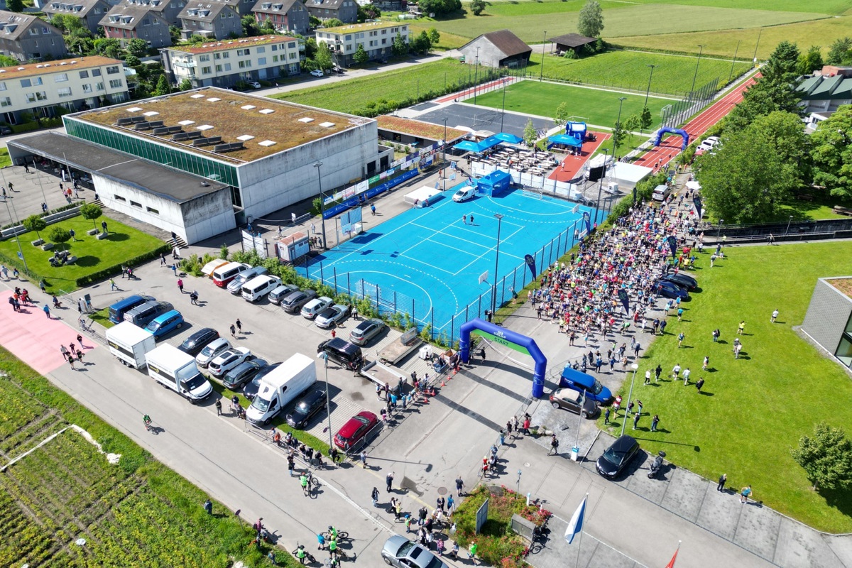 Start und Ziel des Wylandlaufs befinden sich bei der Sporthalle Andelfingen.
