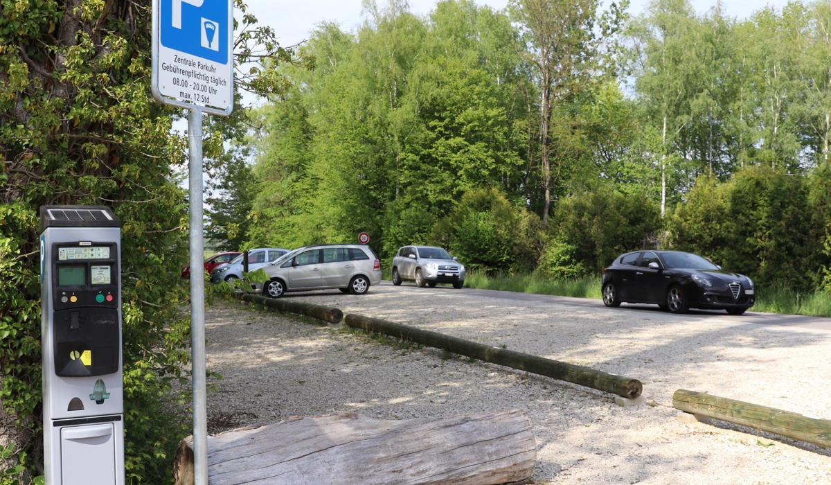 2105_flaach_steubisallmend_parkierung_spa.jpg 2105_flaach_steubisallmend_parkierung_spa.jpg