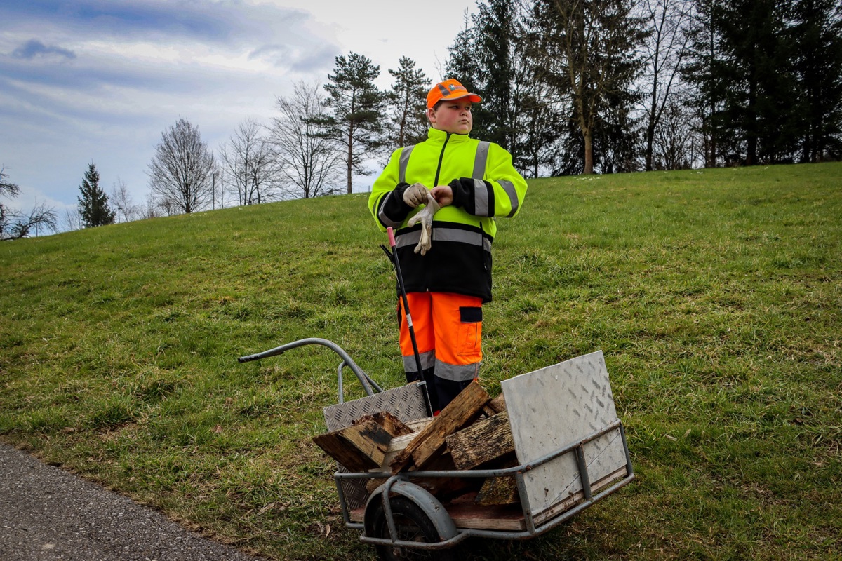 Noch ist Kevin Heiniger (13) nur zu Fuss unterwegs