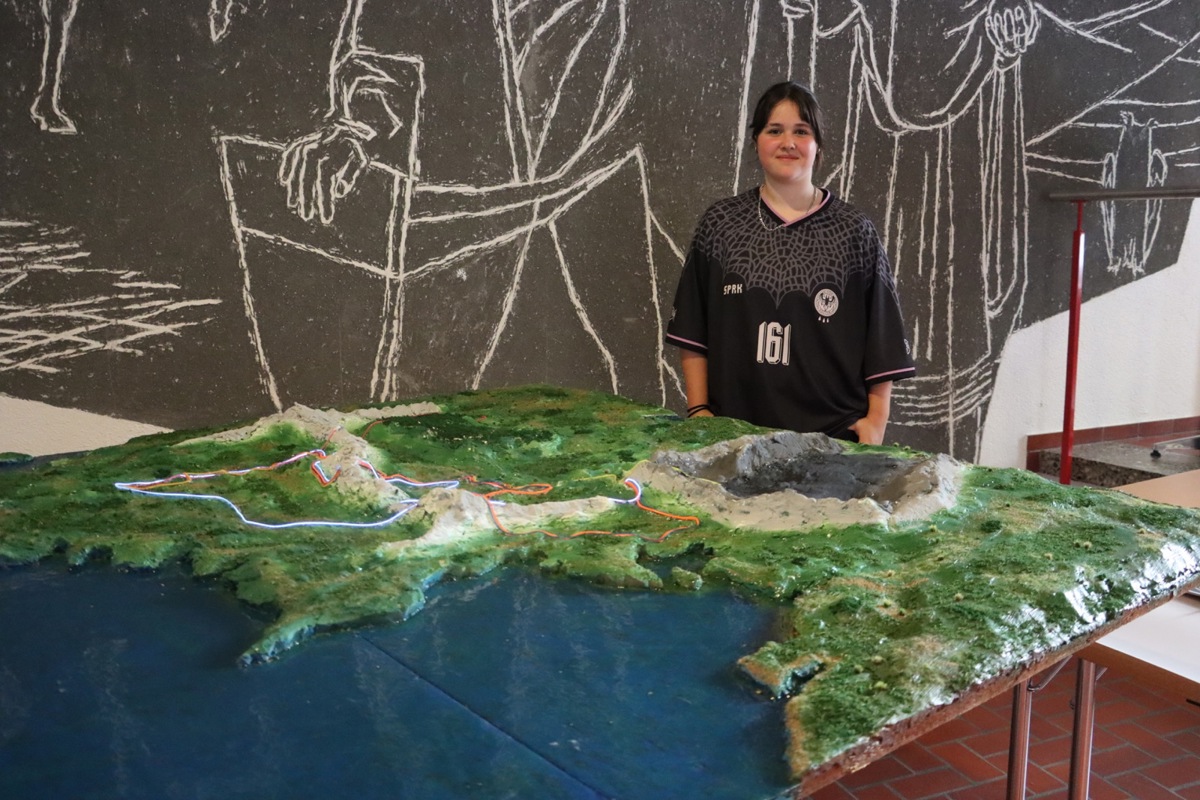 Mit viel Geduld und Liebe zum Detail entstanden eine Landschaft aus dem Universum von «Herr der Ringe»…