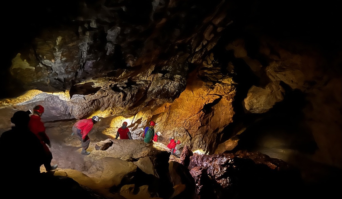 die-tunnels-des-ho-lllochs-fu-hren-nach-unten11.jpg die-tunnels-des-ho-lllochs-fu-hren-nach-unten11.jpg