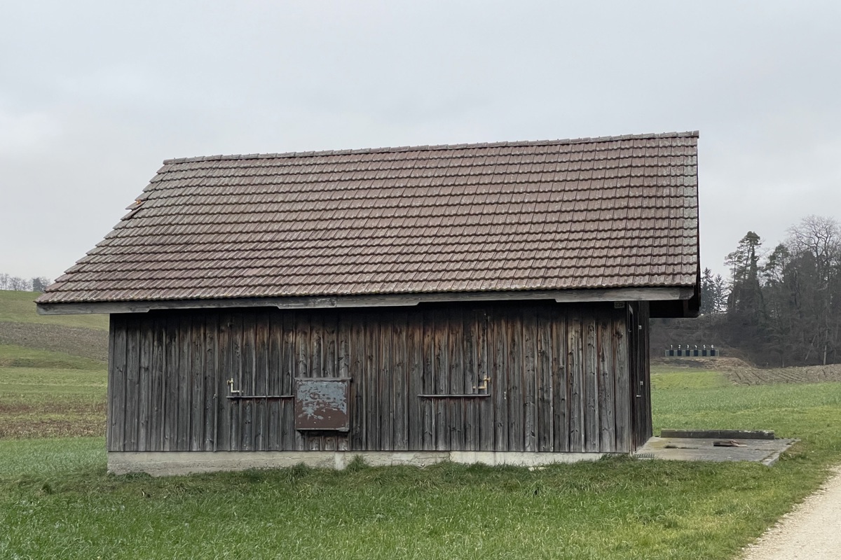 Am Standort des aktuellen Schützenhauses in Volken könnte bald ein grösseres