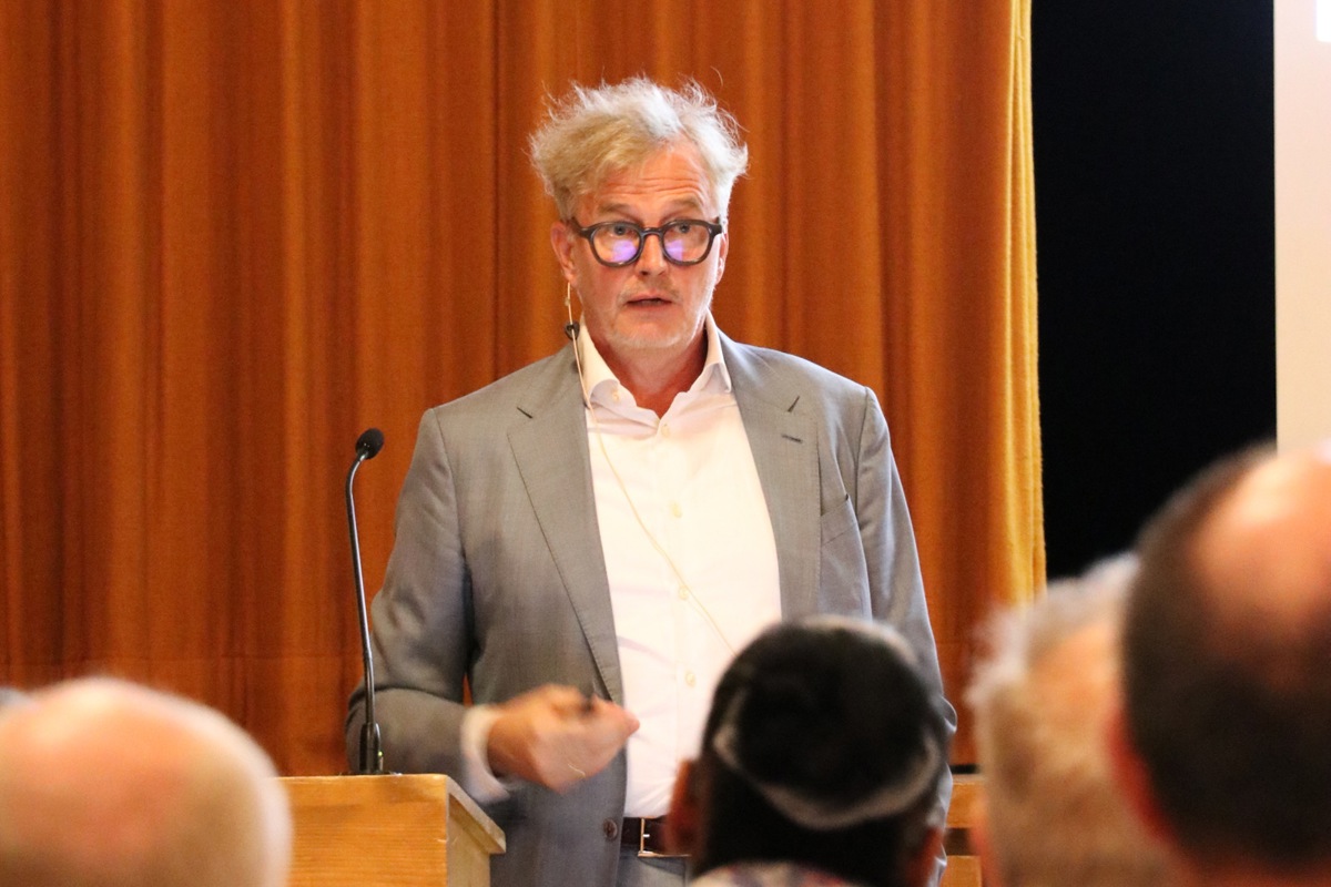 Elmar Habermeyer erklärte, dass bereits geringe Grenzüberschreitungen als Rückfall gewertet würden.