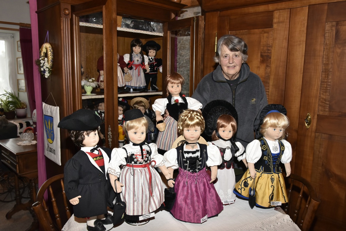 Elisabeth Ruh fertigte 36 Puppen mit originalgetreuer Tracht an