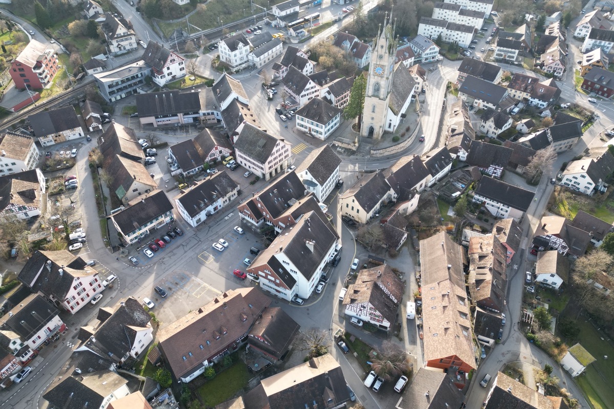 An einem Workshop wurden die Entwicklungschancen für den Marktplatz mit der Obermühlestrasse und dem Löwenhof als hoch eingestuft.