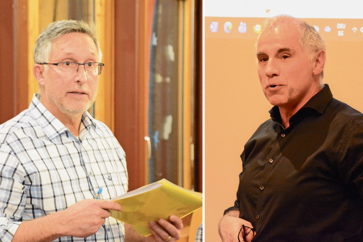 Gemeindepräsident Walter Schürch (rechts) und seine Gemeinderatskollegen finden, dass es zusätzliche Steuereinnahmen brauche, um die Rechnung ins Lot zu bringen. Herausforderer Martin Keller (links) ist der Meinung, dass es auf der Ausgabenseite Raum für Einsparungen habe.