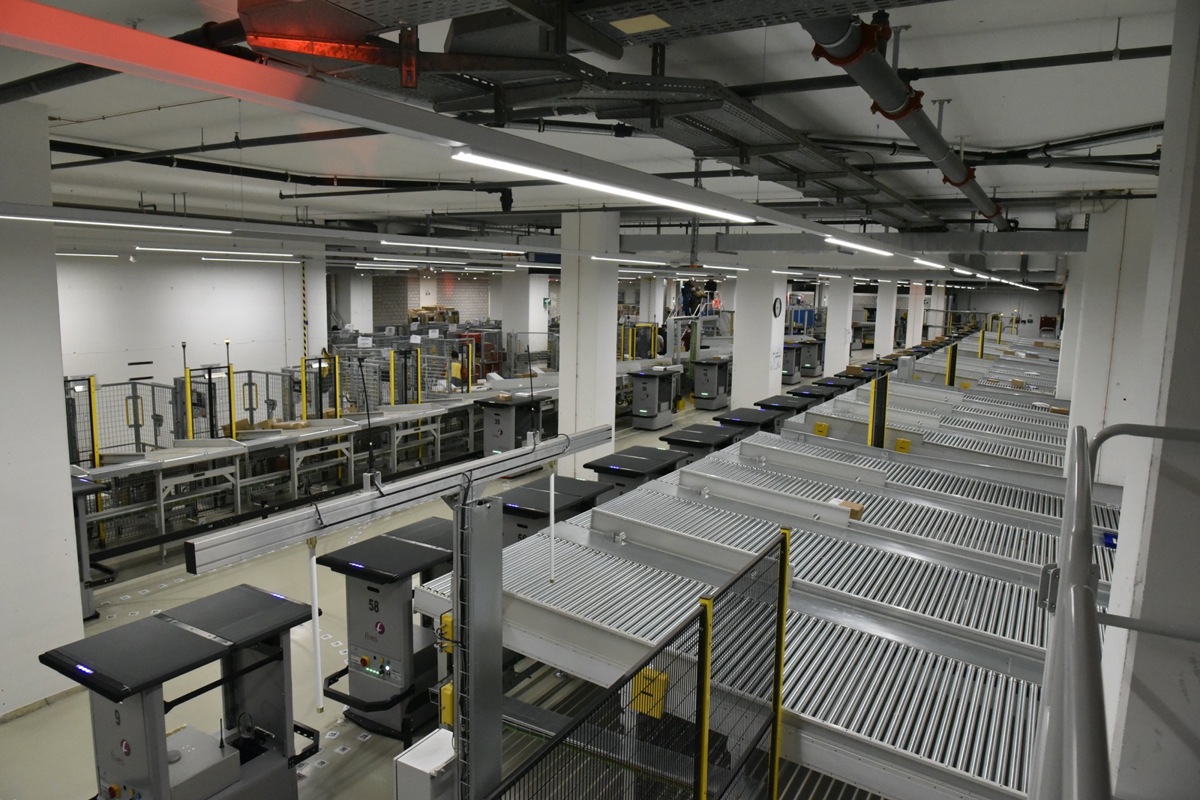 Die Wirkungsstätte der Roboter-Wägelchen. Die Wirkungsstätte der Roboter-Wägelchen.