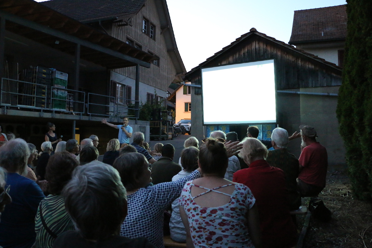 Lea Morf und Marcel Fierz (hinten