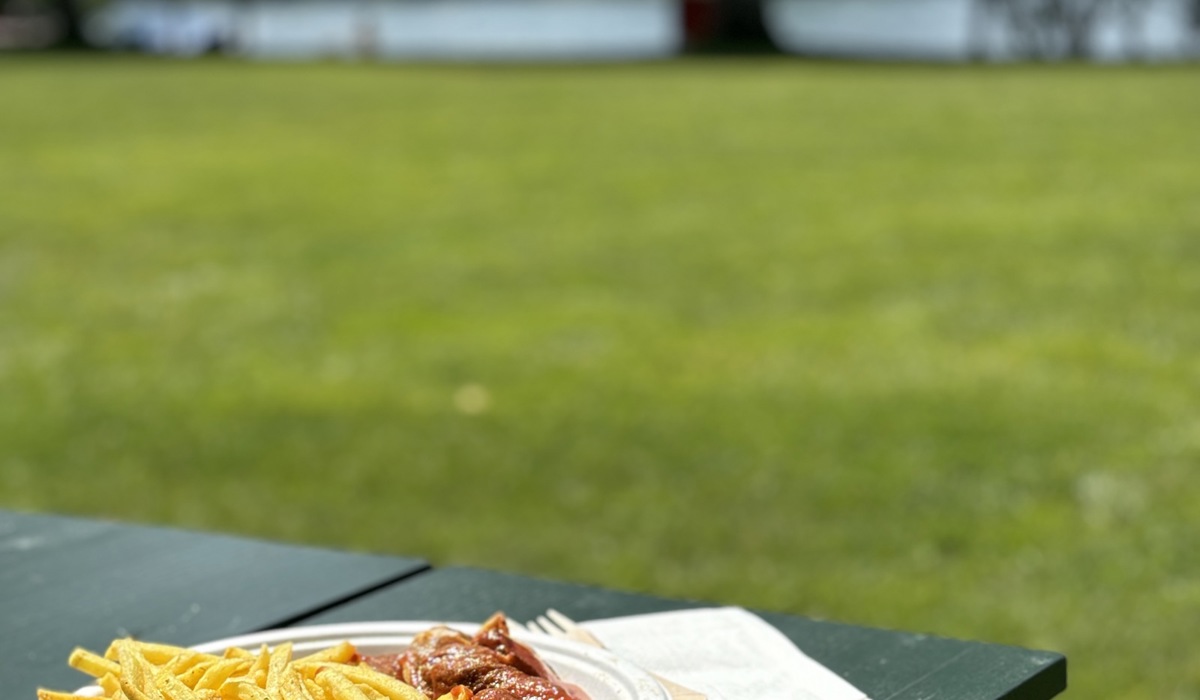 2307_9_sommerserie_currywurst_bu-singen_tz19.jpg 2307_9_sommerserie_currywurst_bu-singen_tz19.jpg