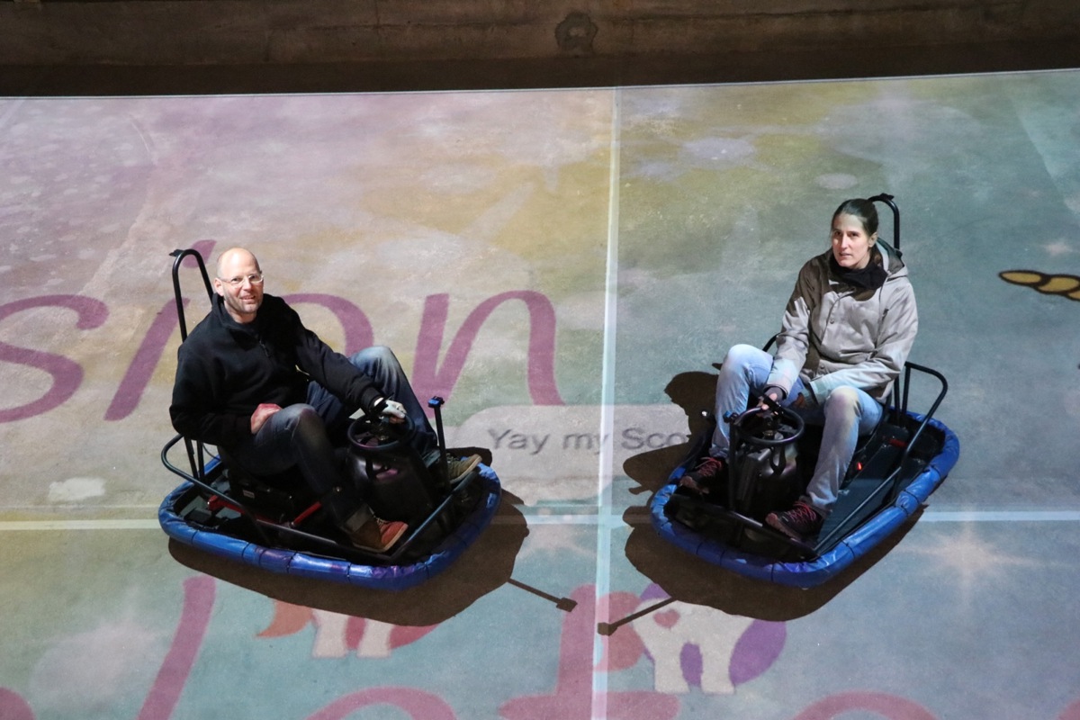 In der «Kartschüür» von Andi und Iris Neck werden Videospiele real.