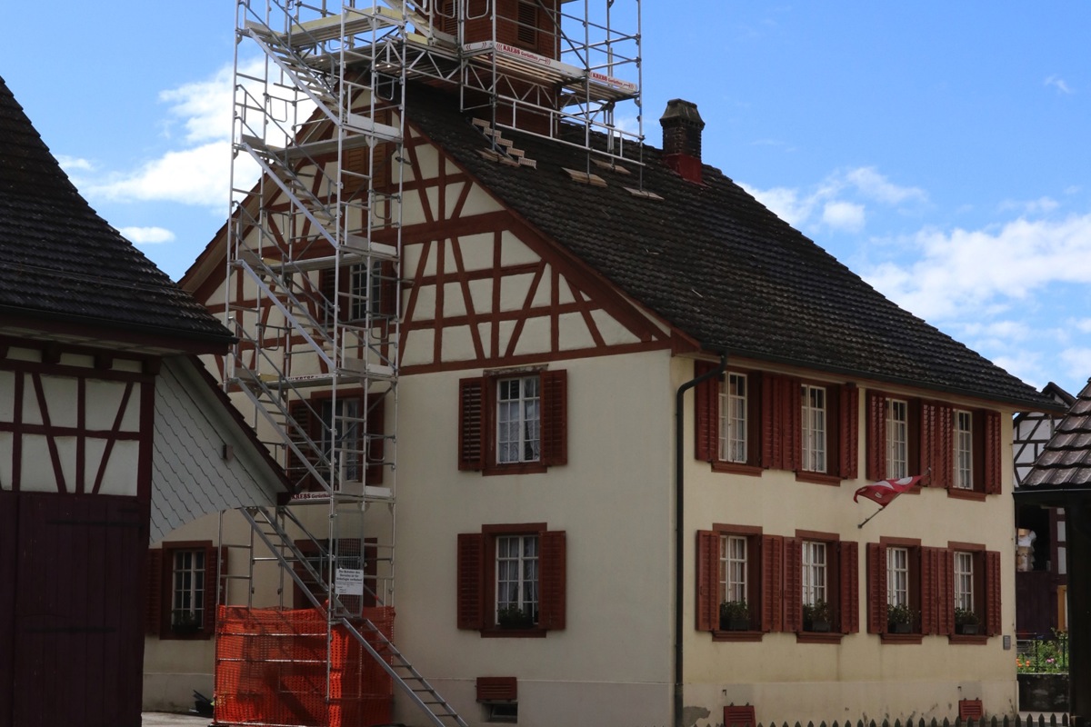Am Türmlihaus fehlt zurzeit die Zeitangabe.