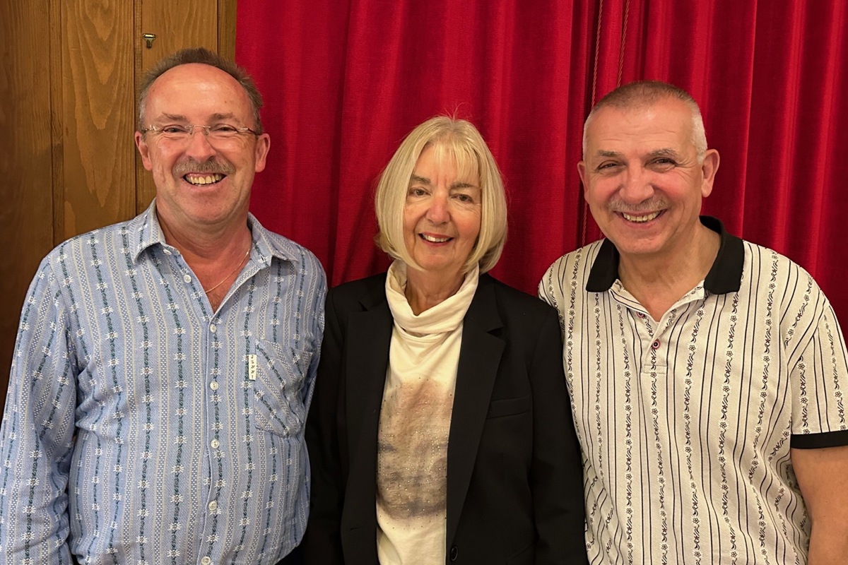Der Vorstand mit neuer Obfrau (von links): Hanspeter Schreiber, Christina Ehrensberger und Enzo Caruso.