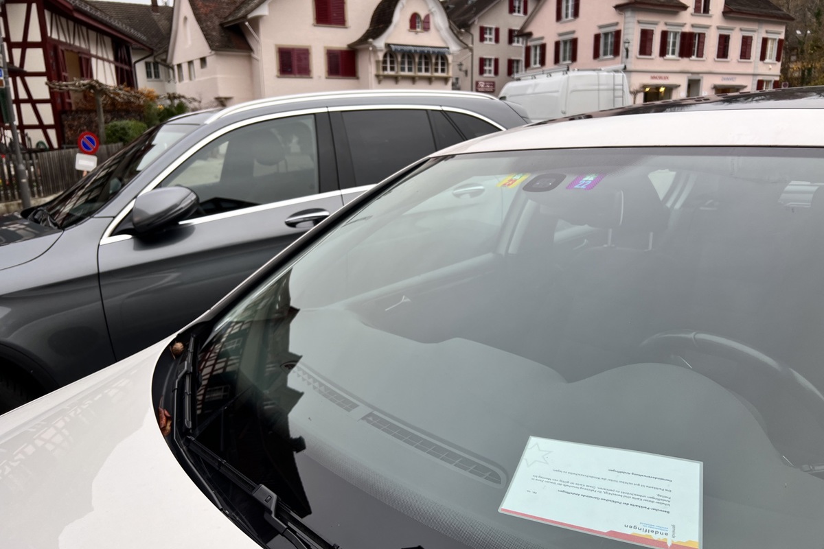 Der Gemeinderat unterband ein Sonderrecht beim Parkieren in der blauen Zone während Abdankungen