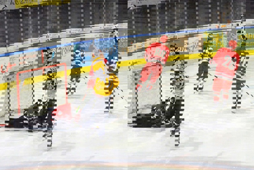 2410_13_eishockey_zvg.jpg