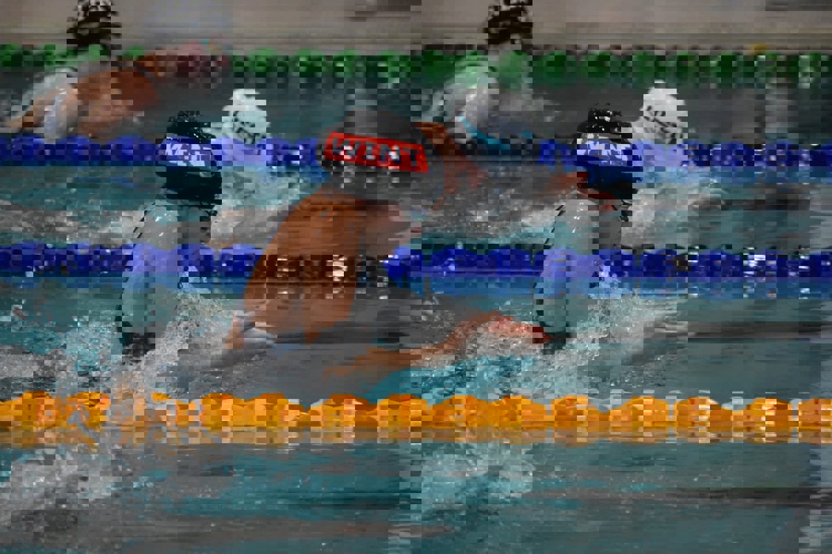 Janine Gyger aus Kleinandelfingen holte zwei Medaillen und unterbot beide Male die Limiten für die Langbahn-SM. Janine Gyger aus Kleinandelfingen holte zwei Medaillen und unterbot beide Male die Limiten für die Langbahn-SM.