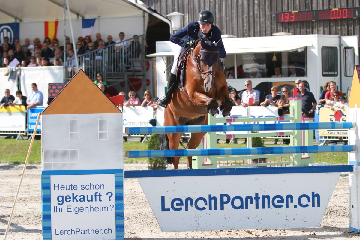 Der frisch gebackene Europameister und aktuelle Welt-Nummer-4 Martin Fuchs wird am Lerchpartner.ch-CSI Humlikon 2019 am Start sein.