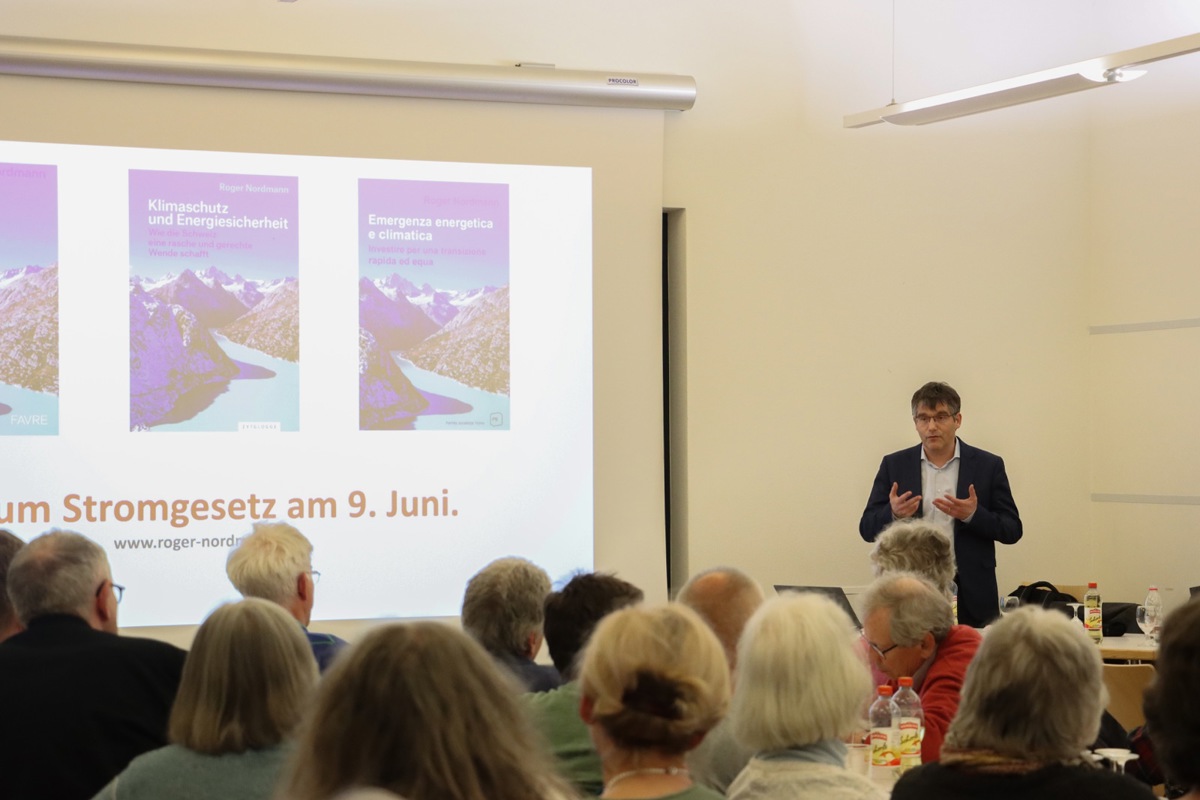 Als «sachlicher Plan und Manifest für die Klimafonds-Initiative» warb Roger Nordmann für sein jüngstes Buch. Bevor die Initiative zur Abstimmung kommt