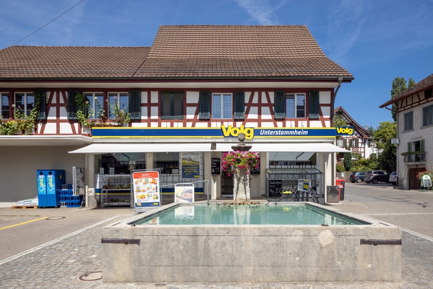 3101 3 Gemeindebrunnen Und VOLG In Unterstammheim Wikimedia.Org1