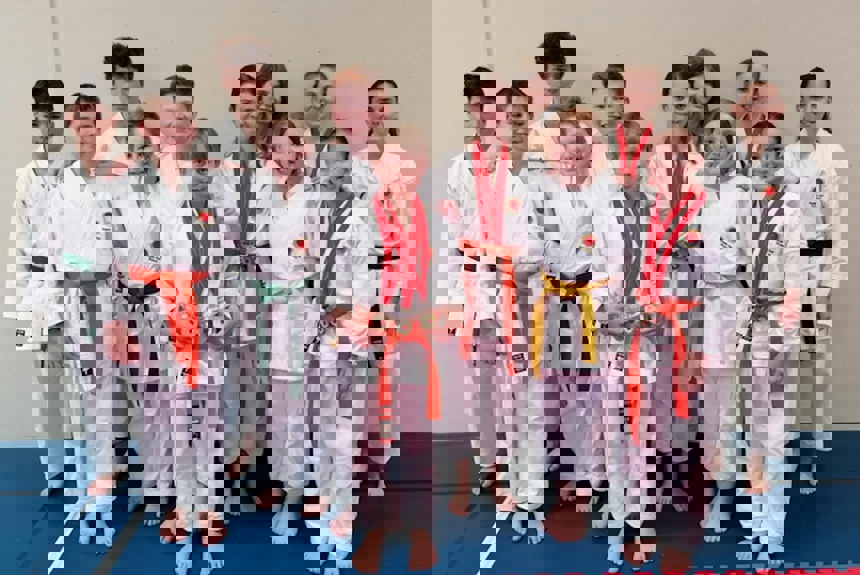 0404 9 Karate Zvg7 0404 9 Karate Zvg7