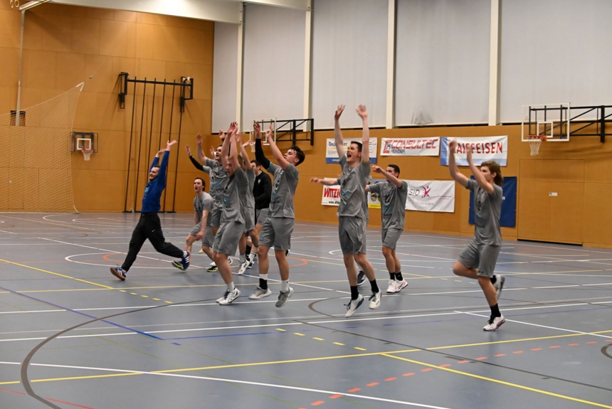 0509 9 Handball Zvg8