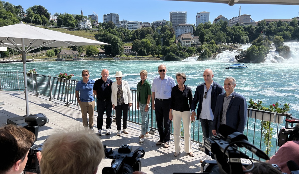 0107_1_bundesrat-rheinfall_spa1.jpg 0107_1_bundesrat-rheinfall_spa1.jpg