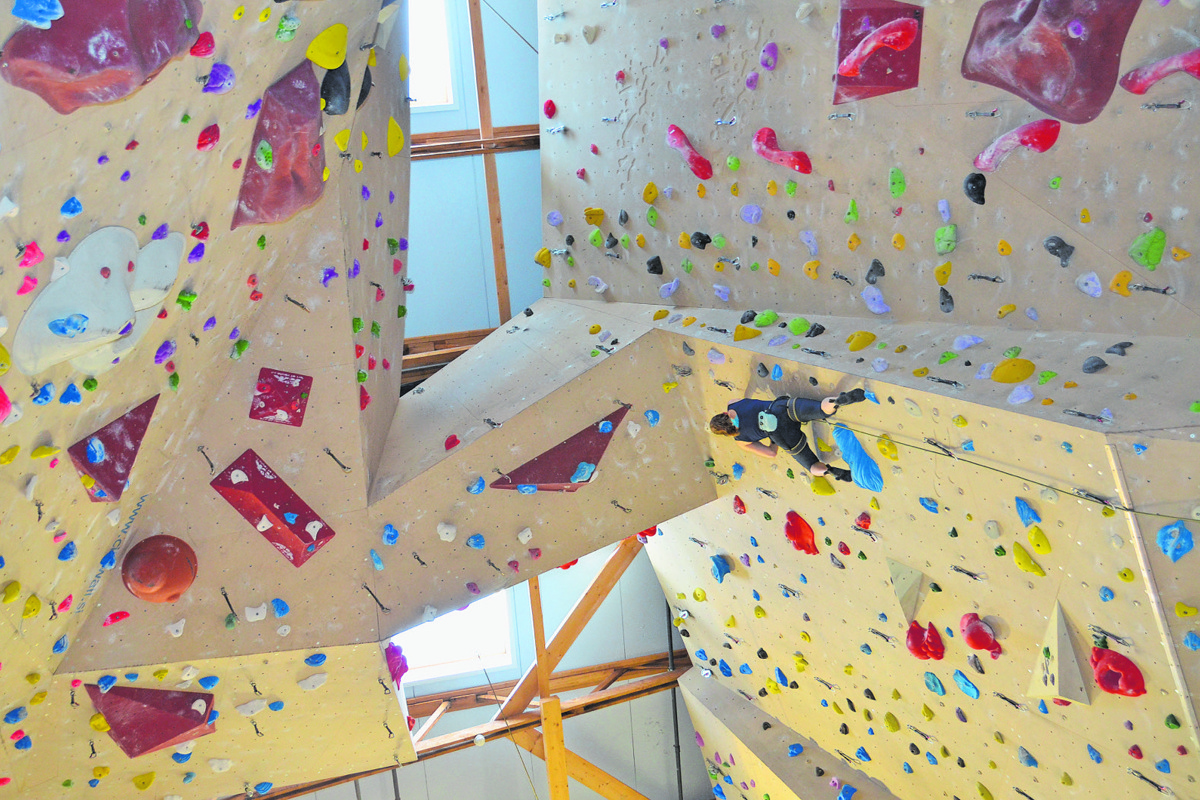 Unter der Woche trainiert Lisa Pfalzgraf in der Kletterhalle Aranea in Schaffhausen.