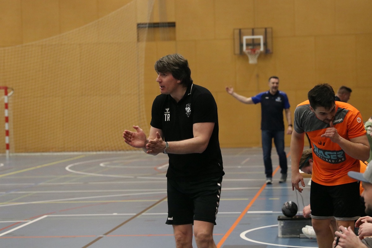Der HC Andelfingen von Trainer Julius Marcinkevicius erfüllte die Pflicht und hält den Anschluss an die Spitze.