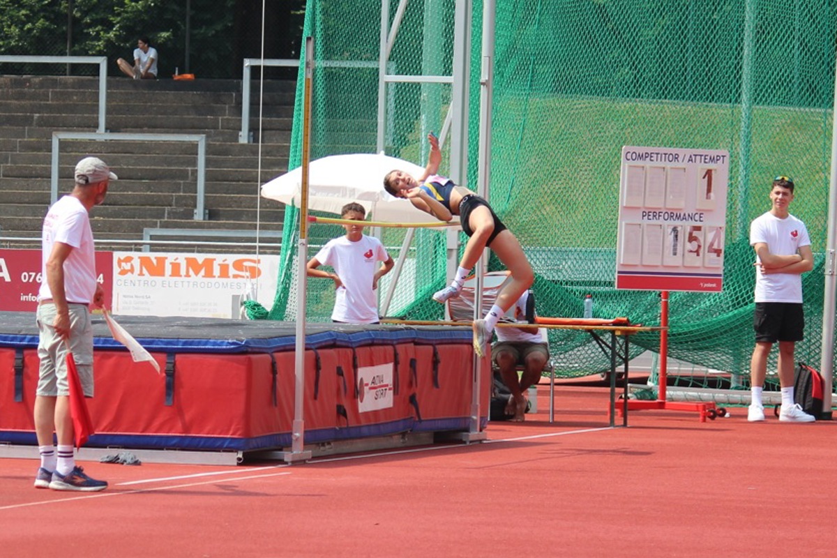 1,54 Meter klappten dann zwar nicht mehr, doch mit einer gültigen Höhe von 1,51 Metern gewann LA-Wyland-Athletin 
Malou Uhlmann den Hochsprungwettkampf an der Regionenmeisterschaft Ostschweiz in Bellinzona trotzdem.