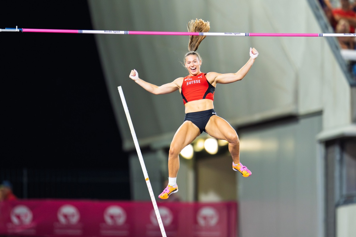 Es ist vollbracht: Angelica Moser übersprang als einzige Athletin 4,80 Meter – und das gänzlich ohne Fehlversuch.