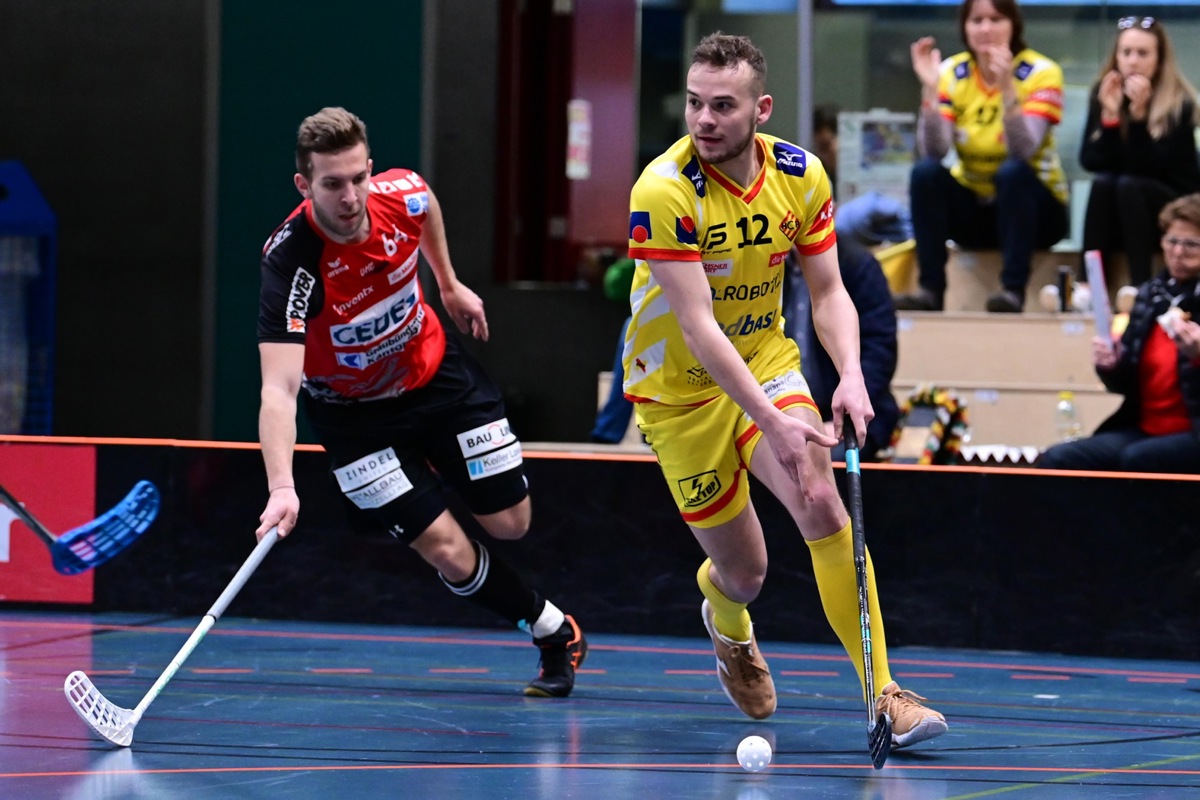 Rychenbergs Daniel Keller (rechts) konnte sich am vergangenen Wochenende als Torschütze feiern lassen. Rychenbergs Daniel Keller (rechts) konnte sich am vergangenen Wochenende als Torschütze feiern lassen.