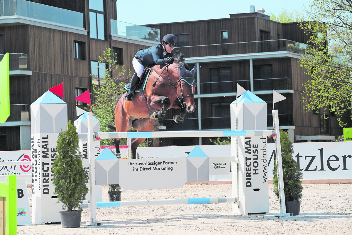 Tamara Schnyder reitet mit Quinsten TS international aufs Podest.