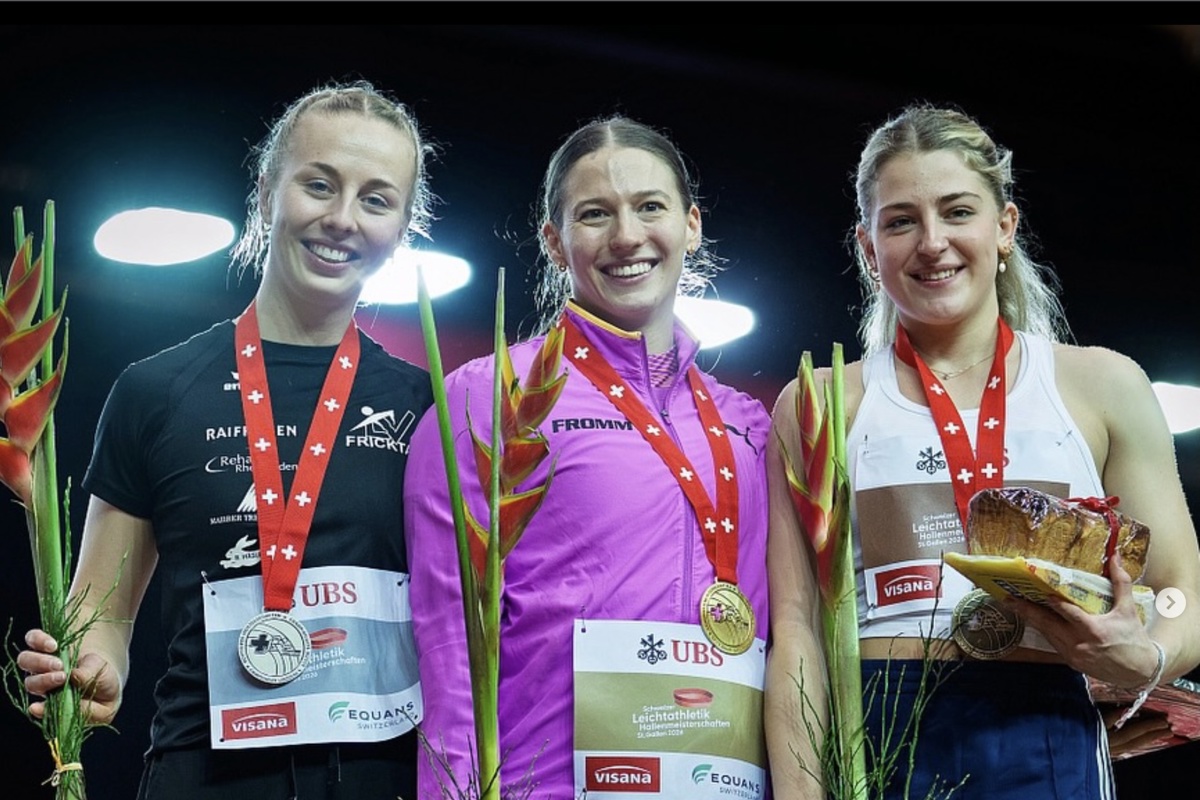 Kurzfristig entschied sich Angelica Moser (Mitte) für den Start an den Schweizer Hallen-Meisterschaften in St. Gallen und siegte überlegen.