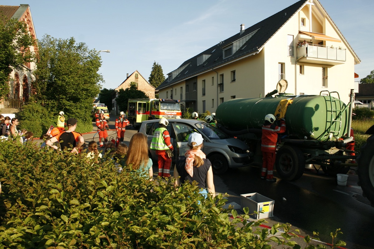Ein Höhepunkt im Feuerwehr-Jahr: Hauptübung mit Verkehrsunfall.