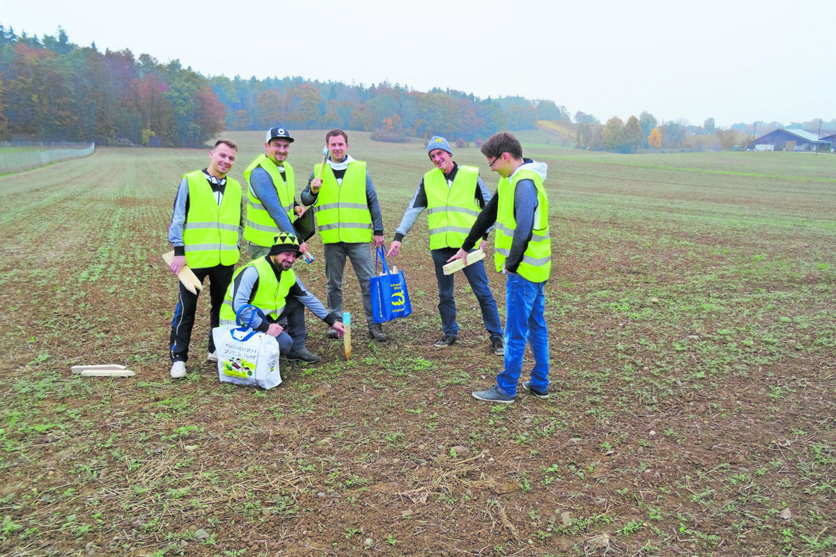 Sie stecken hinter der Organisation des Outdoor-Survival-Parcours (v.l.): Daniele Tiraboschi (OK-Präsident)