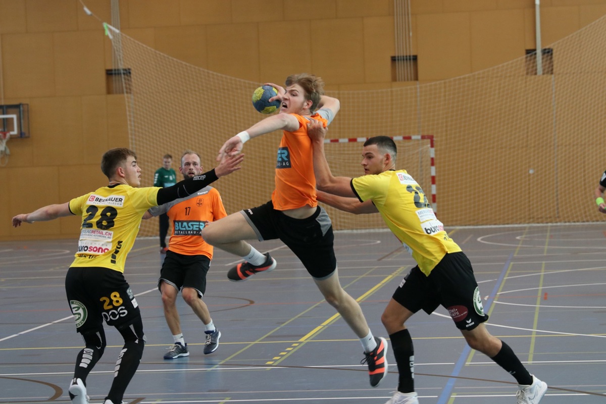 Statt wie hier in der 1. Liga gegen Stäfa spielt der HC Andelfingen künftig wieder eine Stufe tiefer.