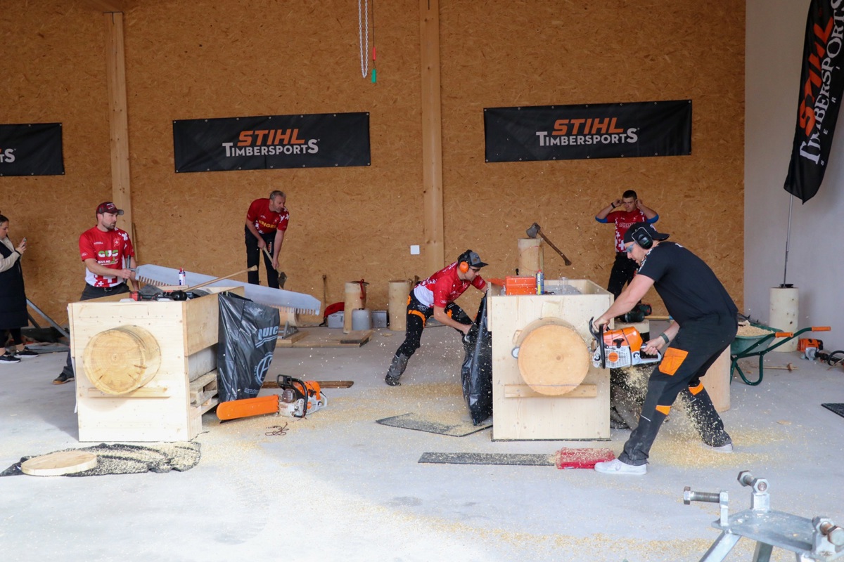 Alle vier Teildisziplinen auf einen Blick: Single Buck (links vorne Alle vier Teildisziplinen auf einen Blick: Single Buck (links vorne