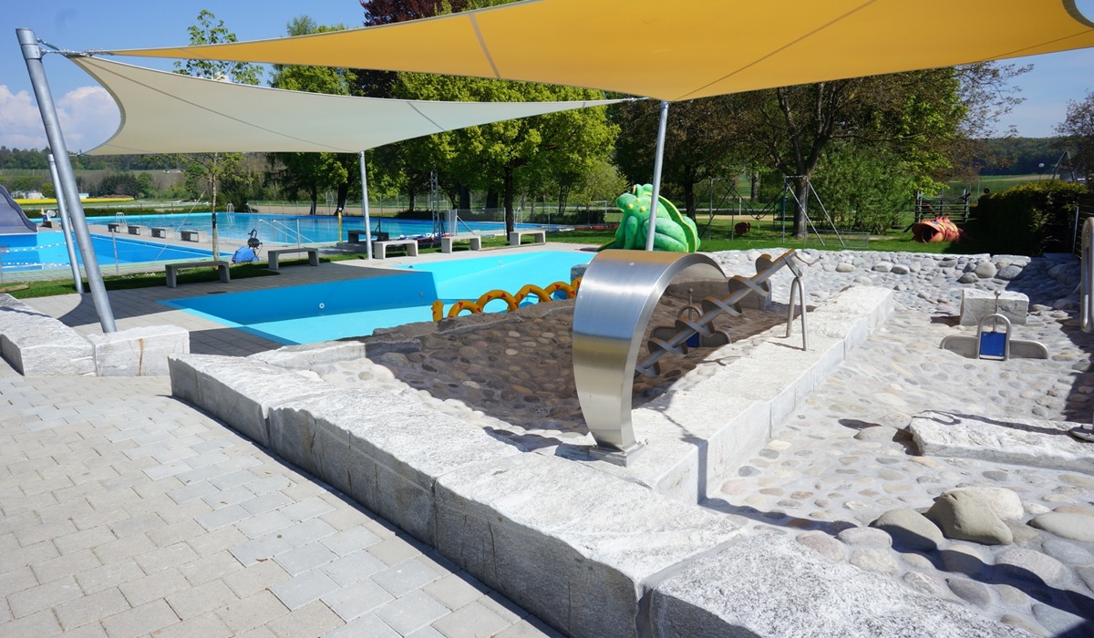 0905_9_badi-andelfingen_archiv8.jpg 0905_9_badi-andelfingen_archiv8.jpg