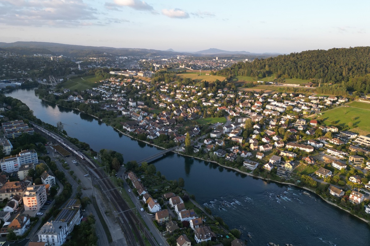 Der Weg ist frei für die Einheitsgemeinde: Ab 2026 werden Politik, Verwaltung und Schule unter einem Dach geführt. Der Weg ist frei für die Einheitsgemeinde: Ab 2026 werden Politik, Verwaltung und Schule unter einem Dach geführt.